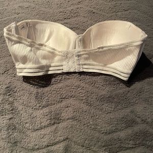 White strapless bra